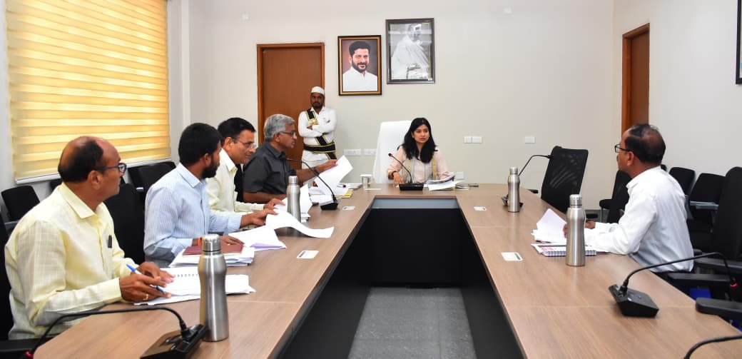 పీ ఎంశ్రీ స్కూళ్లలో అభివృద్ధి పనులు త్వరితగతిన పూర్తి చేయాలి  ఇంచార్జి కలెక్టర్ గరిమ అగ్రవాల్